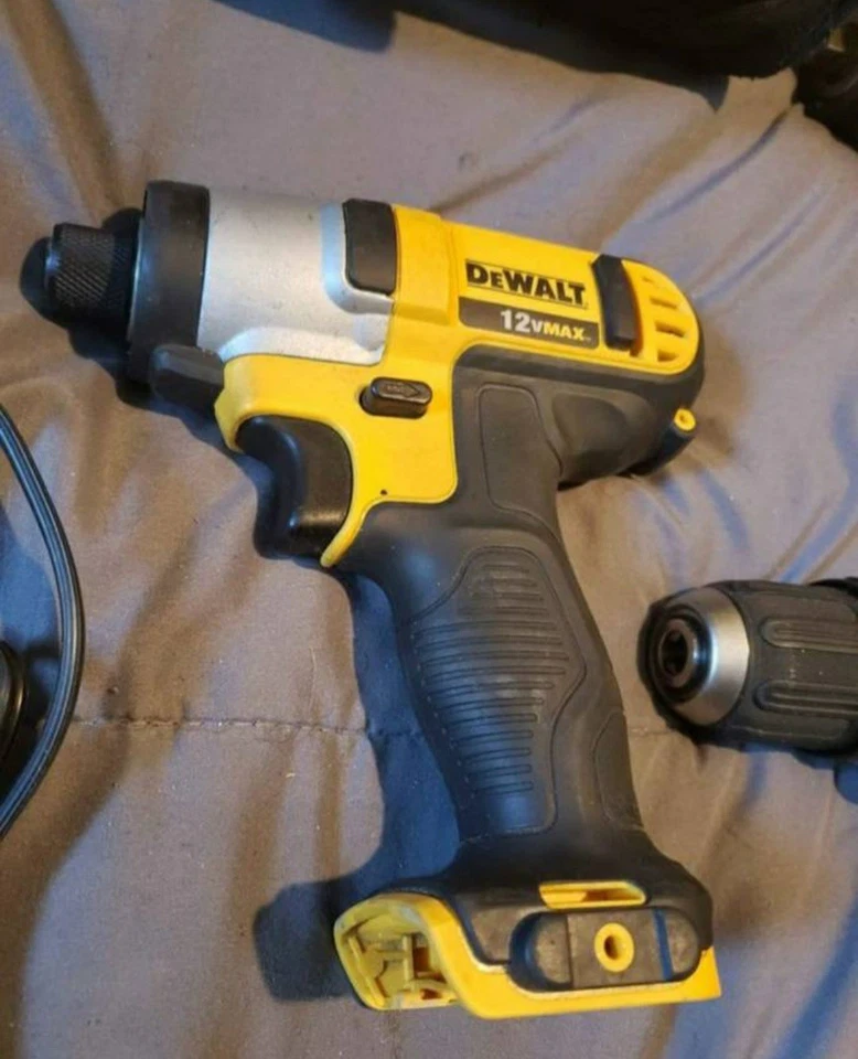 Dewalt 12v Set With Bag - Image 4 of 4