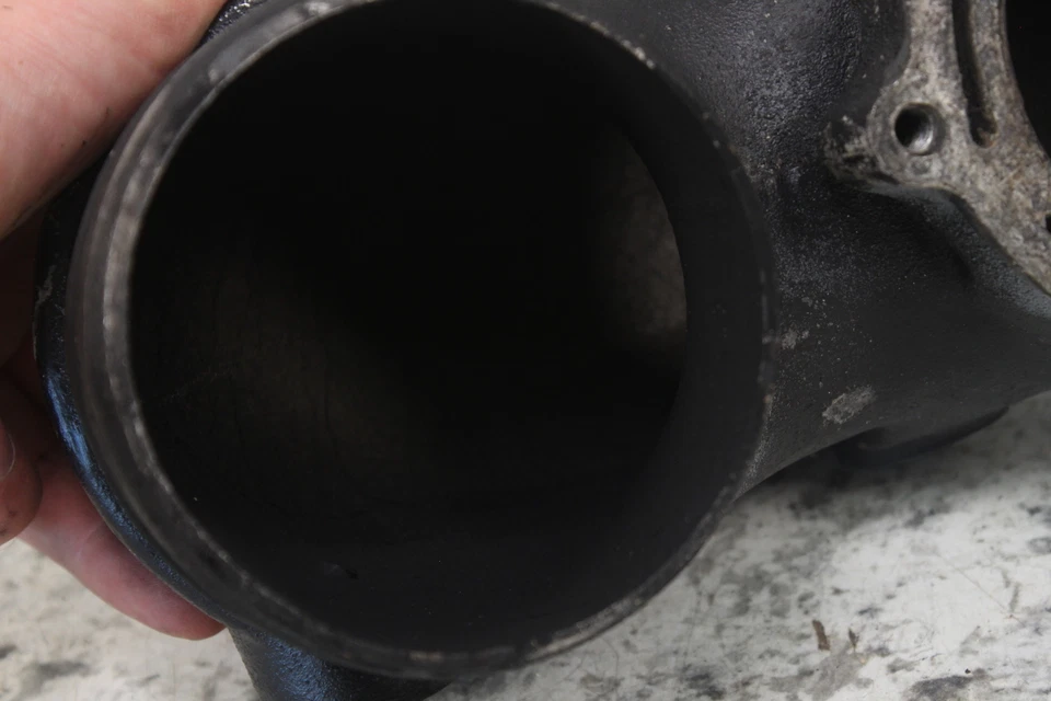 Kawasaki Jet Ski 300 JS300 1987 tubo de escape codo 18001-3709 Foto 3 de 4