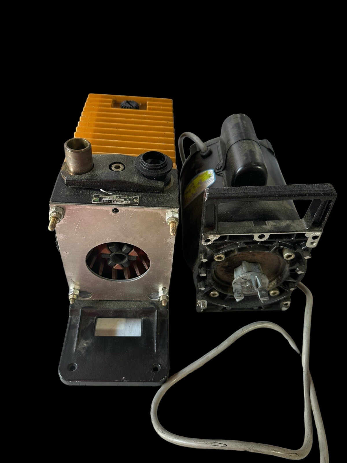 Cit Alcatel Vacuum Pump 2012A w/ Elnor Motor 370 C55 1450rpm eBay