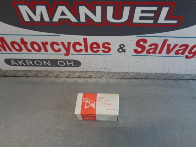 Volante de combustible superior izquierdo Harley Davidson Panhead cabeza de pala 62169-81 nuevo de stock Foto 2 de 4