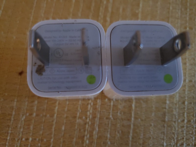 OEM Apple A1265 Adapter- Input 100-240V Output 5V, 1A iPhones-Green Dot- Lot 2