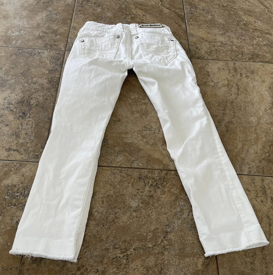 Pantalones de mezclilla para mujer Rock Revival blancos Amy Capri dobladillo crudo talla 26 ajuste 24X25 Foto 4 de 4