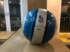 yellow and purple premier league football 2007