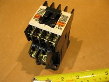 Fuji Electric SC-0/G SC13AG Magnetic Contactor 24VDC Coil 3 Pole 13A 600V 3-5 HP