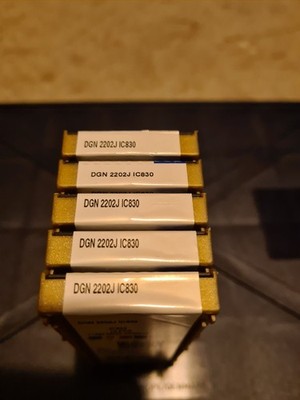50 St.ISCAR Wendeplatten DGN 2202J IC 830 NEU.