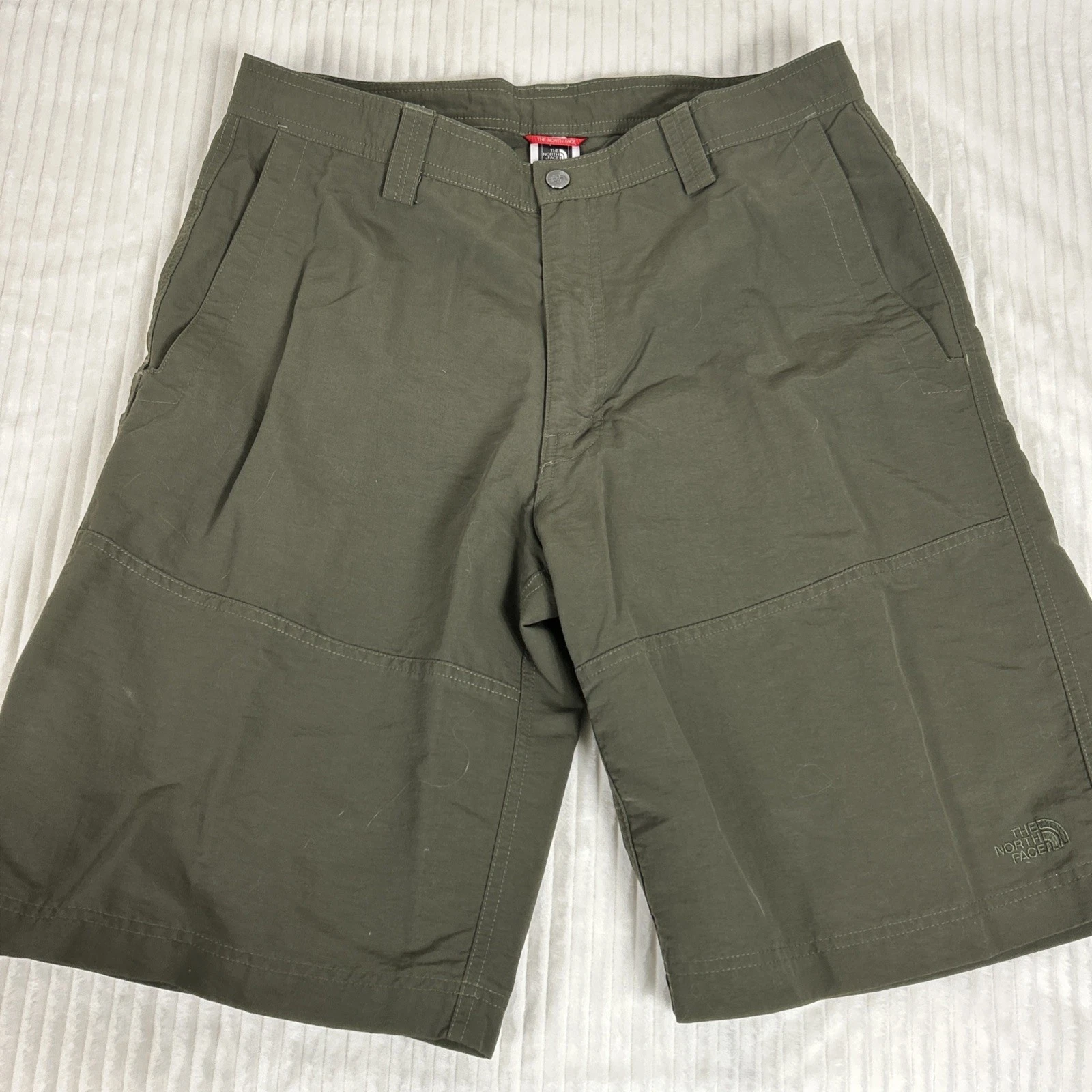 The Northface Men’s Green Lightweight Nylon Hiking Shorts Size 34
Opens in a new window or tab