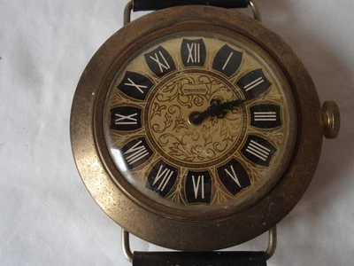 VINTAGE HORLOGE MURALE EN FORME DE MONTRE - Photo 1/4