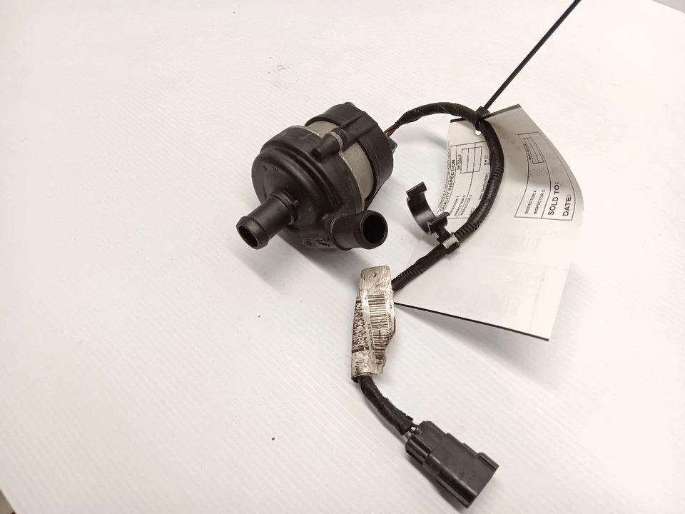 Bomba de agua eléctrica auxiliar Jaguar F-Type F-Pace XF 14-20 Foto 3 de 4