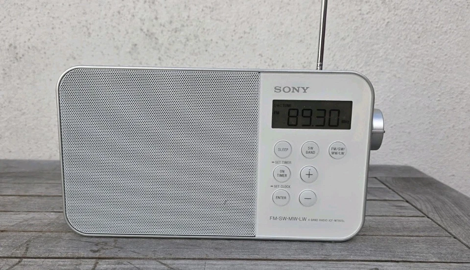 SONY ICF-M780SLTragbares, digitales UHRENRADIO Batteriebetrieb