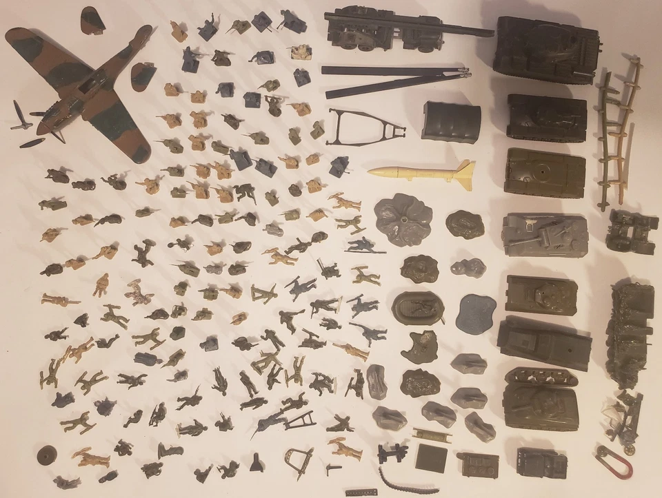 AURORA PLASTICS No. 339-200 ANZIO BEACH MODEL KIT WWII in ORGINAL BOX from 1968 - Image 2 of 4