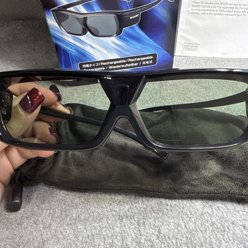 Sharp 3D Rechargeable Glasses 1Pair & Charging Cable AN-3DG20-B - Picture 2 of 8