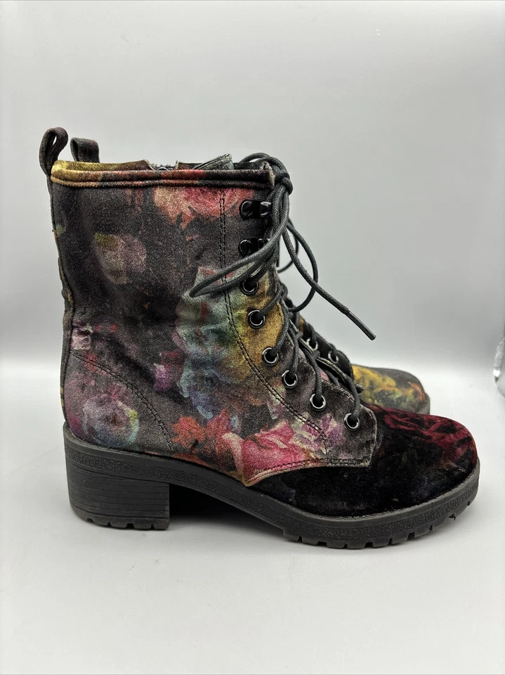 Madden Girl Eloisee Ankle Combat Boots Women’s Size 5.5 Black Velvet Floral - Image 4 of 4