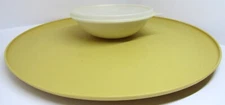 Tupperware Vintage 3 Piece Chip Dip and Serve Gold Tray, Bowl and Lid 492