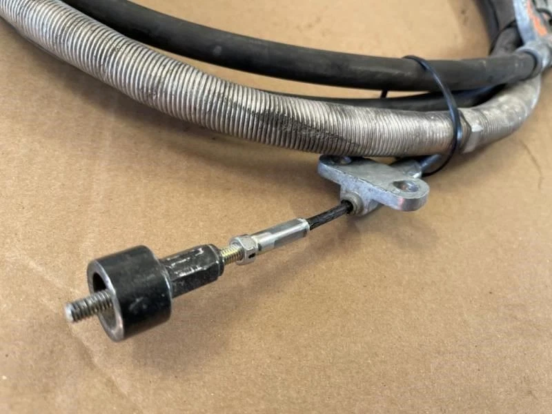 Isuzu NQR 2014 5,2 L diésel usado freno de estacionamiento de emergencia cable palanca de cambios Foto 3 de 4