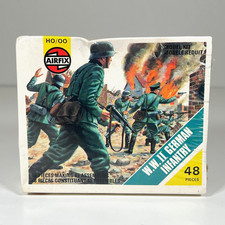 Vintage Airfix HO/OO W.W.II German Infantry Soldiers Model Kit 48pc Set 01705