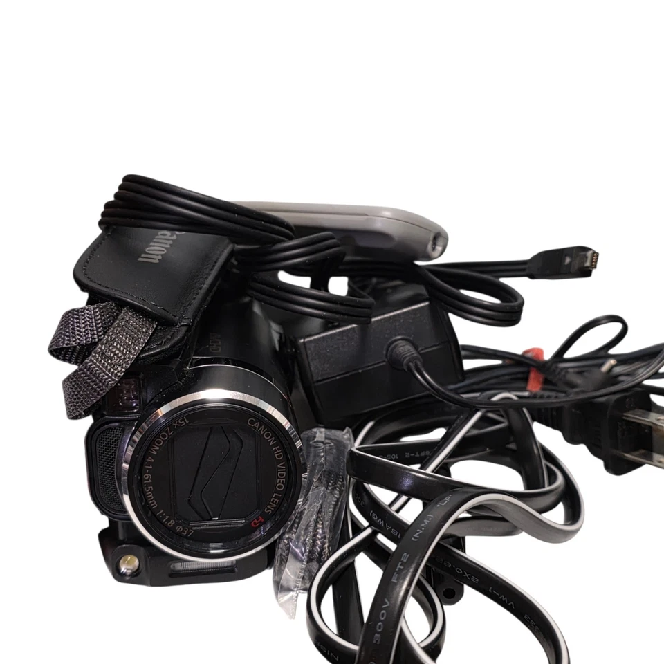 Canon VIXIA HF21 HD Camcorder Remote Charger bundle - Image 3 of 4