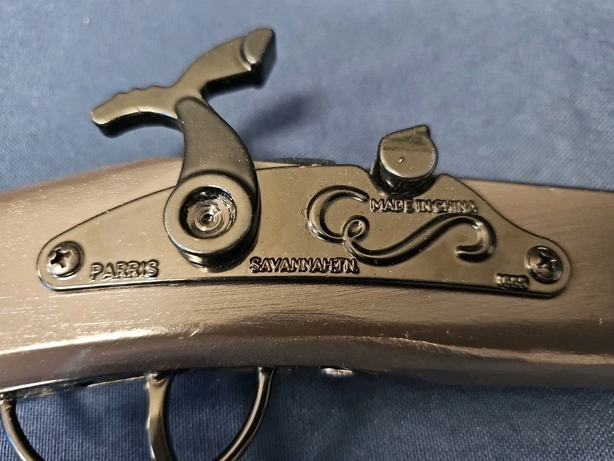 Vintage Parris 1685 Wood & Metal Flintlock Cap Gun Toy Savannah TN
