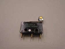 NEW OMRON SS-5GL2 MICRO SWITCH 5A125VAC 3A250VAC BARN1-2