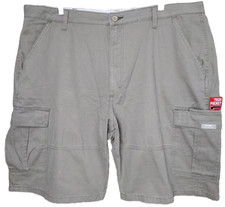 NWT Wrangler Authentics Men's Canvas Cargo Hiker Bermuda Short Khaki Size 40 NOS