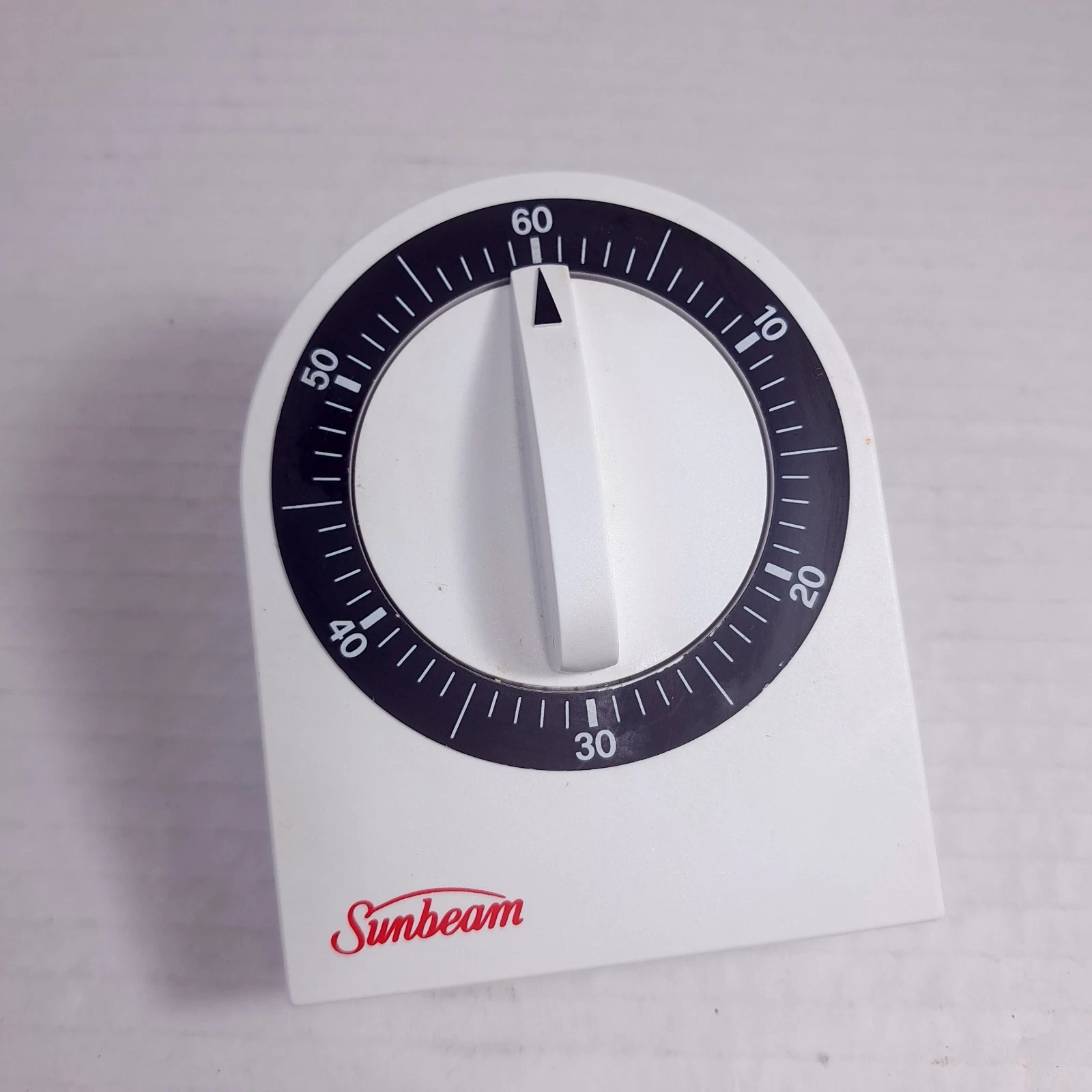 Sunbeam 60 minute kitchen egg timer mechanical white plastic 90353 black dial
Opens in a new window