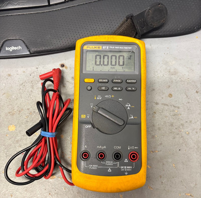 Fluke 87V True RMS Multimeter W/ Leads