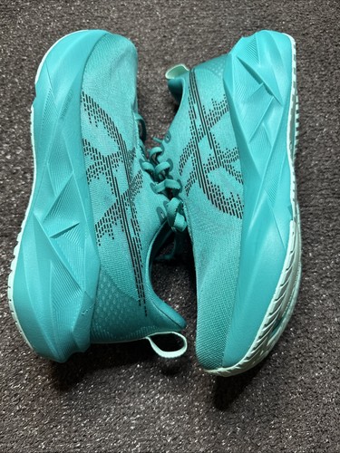 Asics Novablast 5 Damengröße 8 "Wave Teal/Black" Laufschuhe 1012B765 - Bild 8 von 18