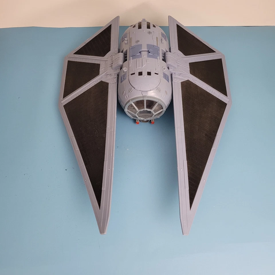 Hasbro Star Wars Rogue One TIE Striker Imperial Tie Fighter 2016 Foto 2 de 4