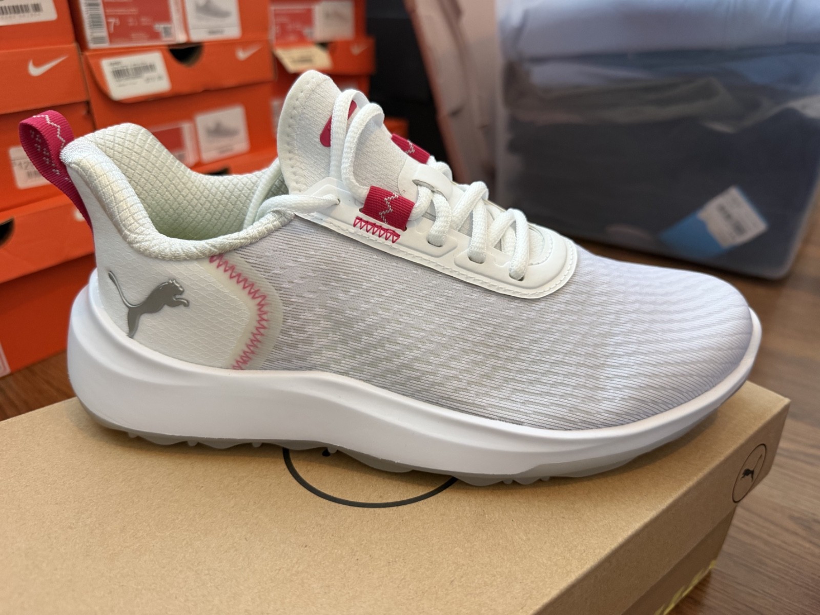 / Size 8