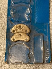 VINTAGE HI-TEST HEEL PLATES -PAIR of NEW OLD STOCK