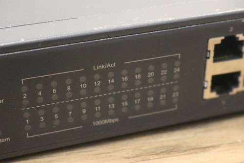 TP-LINK TL-SG2424 - Foto 4 di 9