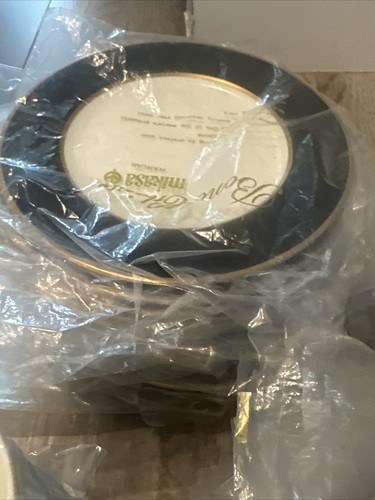 Cathy Hardwick Mikasa Bone China ONYX A6700 12 Settings 60 Pieces In Good Shape - Picture 8 of 9
