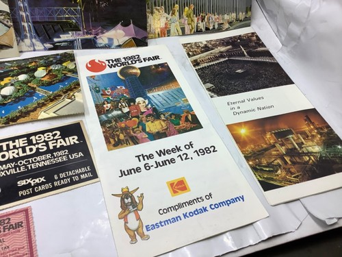 1982 World’s Fair Deluxe Pictorial Souvenir Book Post Cards Ticket And Pamphlets - Picture 5 of 11