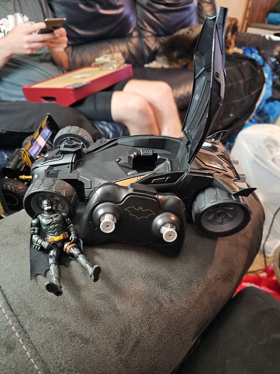 DC Comics, Batman Batmobile Remote Control Car 1:20 Scale, 4" Batman Figure 