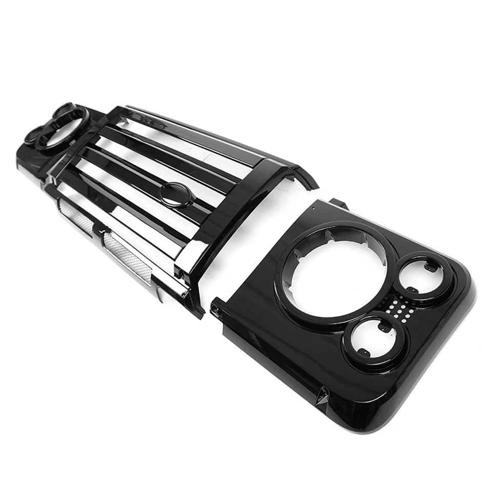 LAND ROVER DEFENDER FRONT SVX STYLE GRILLE & HEADLAMP SURROUND ORIGINAL LIGHTS - Image 4 of 4