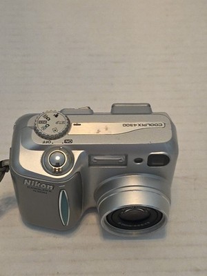 Nikon cool pix 4300 バッテリーチャージャー付き CF付き Nikon COOLPIX 4300 4.0MP Digital Camera Extra Battery Charger