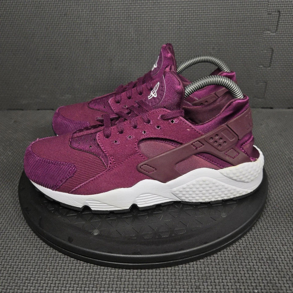 Nike Air Huarache Shoes Womens Size 8.5 Corduroy Satin 859429-601 Sneakers - Image 4 of 4