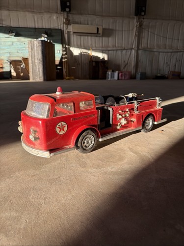 Vintage Texaco Fire Chief Metal Toy Fire Truck 25" x 8" x 7 1/4" to Restore 
