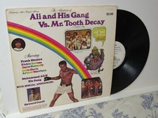 Vtg. 1976 Muhammad Ali & his Gang vs. Mr. Tooth Decay (Howard Cosell) LP Record