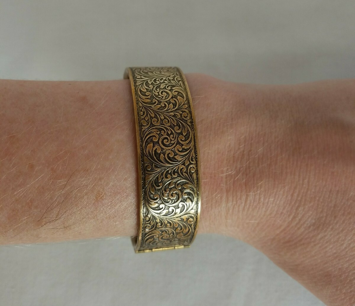 Vintage Hinged Brass Bangle Bracelet Embossed Scroll … Gem