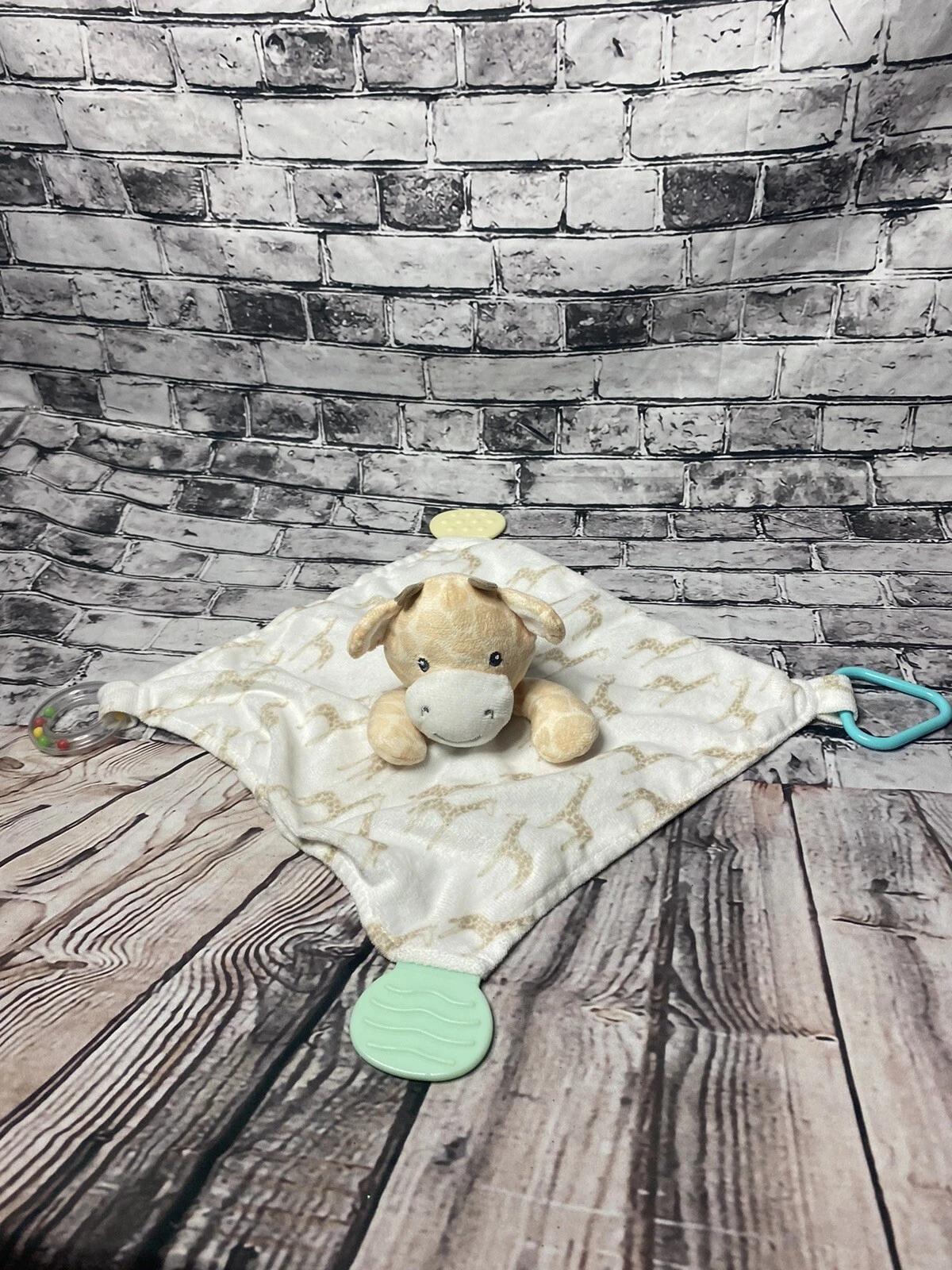 Modern Baby Giraffe Security Blanket Lovey Rattle Teether Baby Toy Cream Tan 12”
Opens in a new wind