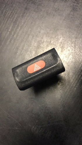 90565714 90493804 90457316 90508256 90494406 Warnblinkschalter Opel Vect