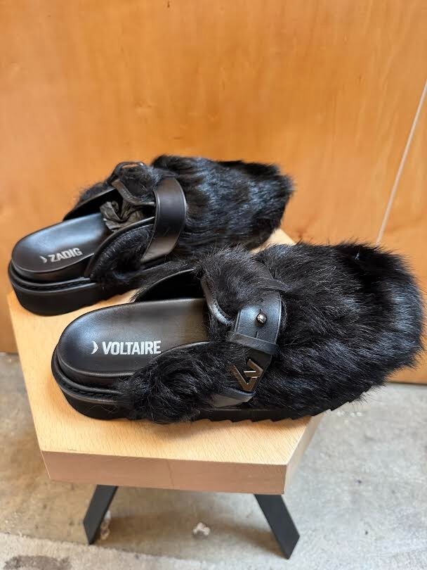 ZADIG & VOLTAIRE Alpha Black Fur Hairy Rounded Toe Leather Slip On