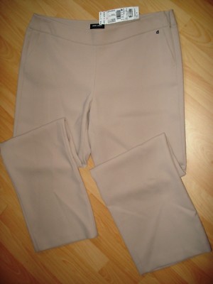 Bequeme Stoffhose v.Gerry Weber,beige,weites,gerades Bein,Gr. 46/48/50??,Neu