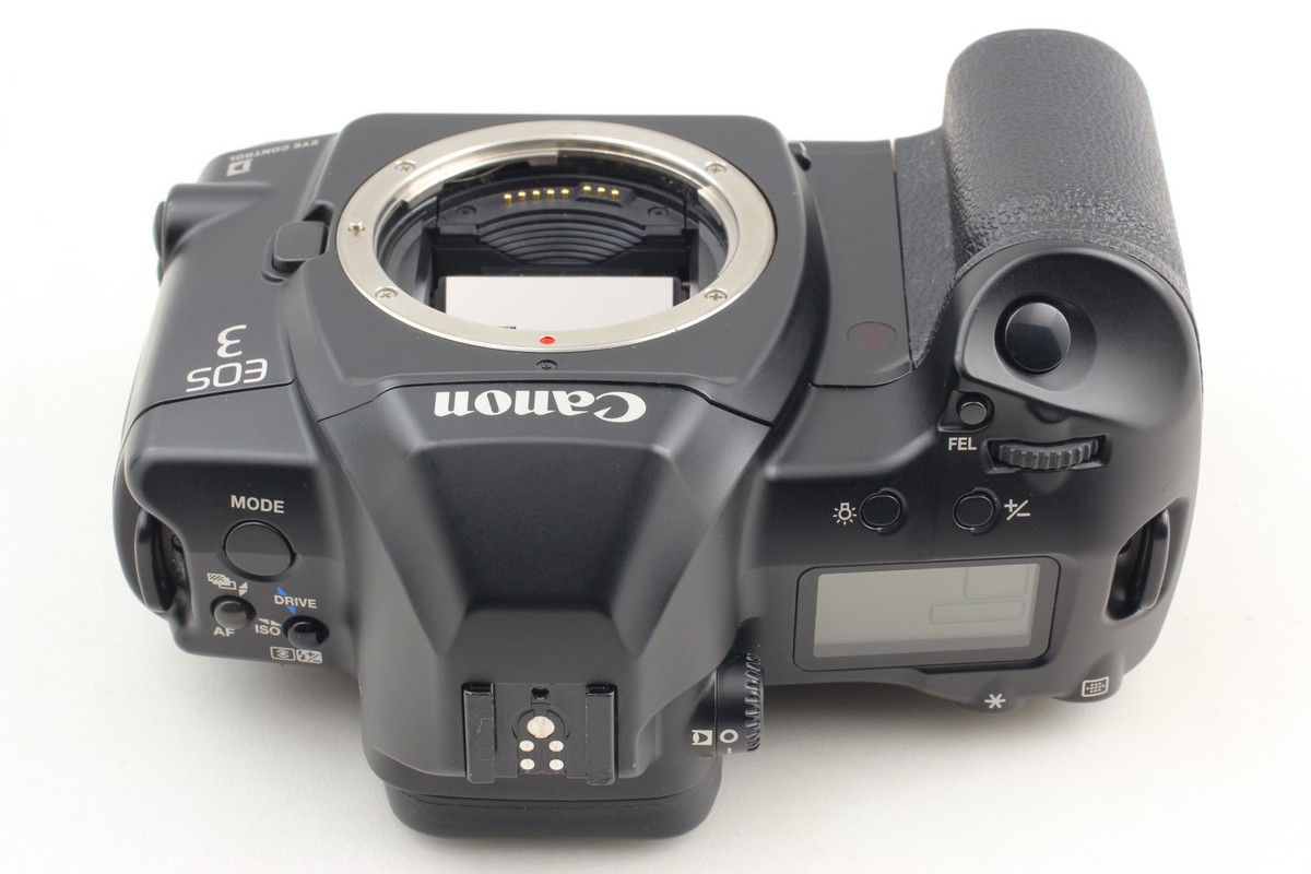 ★ Canon EOS 3 + レンズ35-135mm 1:4-5.6★レンズ付 N MINT w/ Hood] Canon EOS 3 35mm Film Camera EF 35-135mm f4