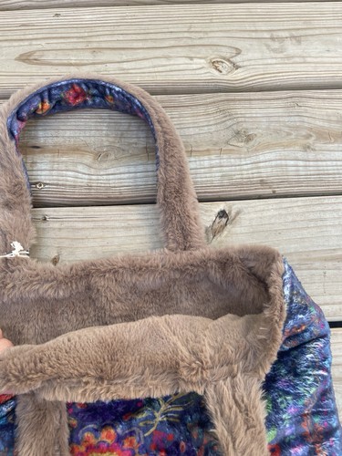 NWT Natural Life Reversible Faux Fur Tote Bag - Picture 6 of 6