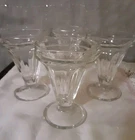 Vtg Set Of 4 Old Fashioned Soda Fountain Ice Cream/ Dessert Footed Glasses