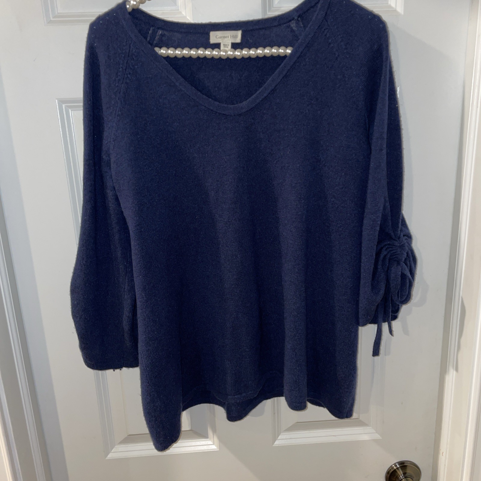 Sweater Garnet Hill 100% Cashmere Blue V Neck Detailed Functional Sleeves Soft-image