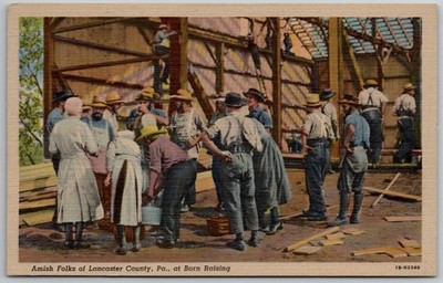 c1941 Postcard Amish Folks Barn Raising Lancaster County Pennsylvania Linen UNP