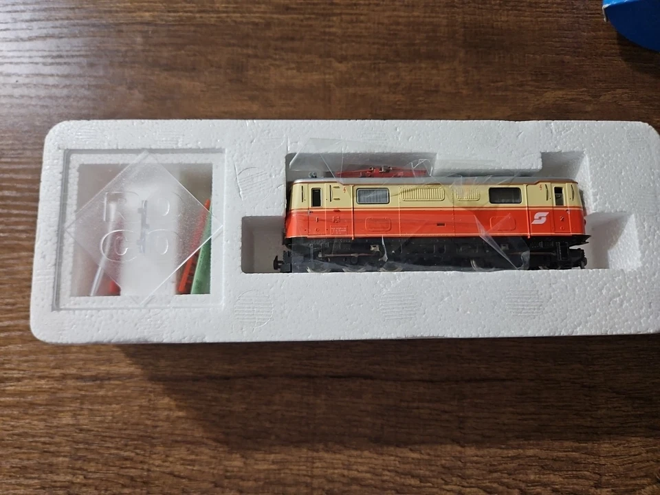 Roco 33210 HOe ÖBB Engine 1099.06 of the Mariazellerbahn - Image 3 of 4