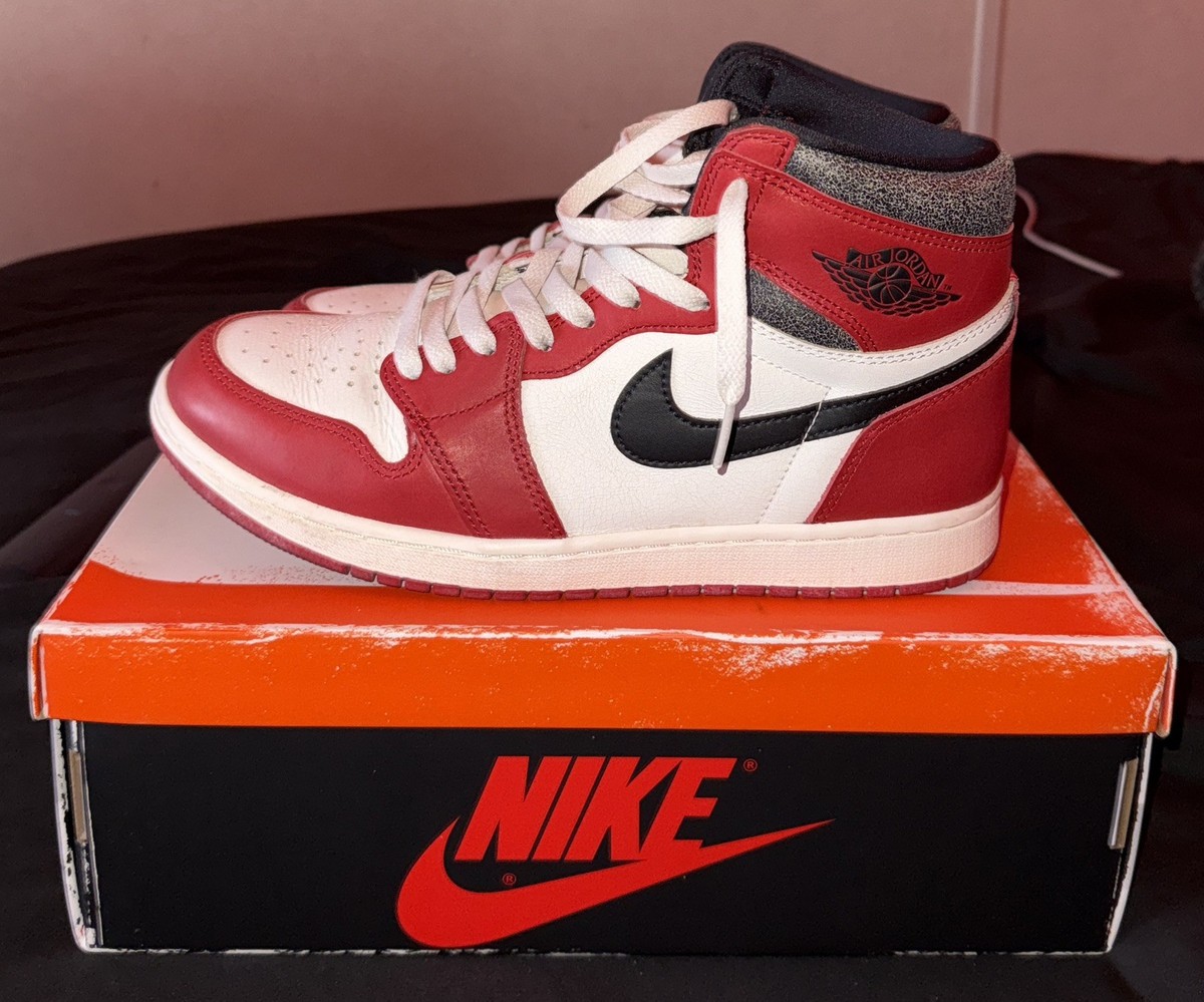 Jordan 1 Chicago Lost and Found View 2
